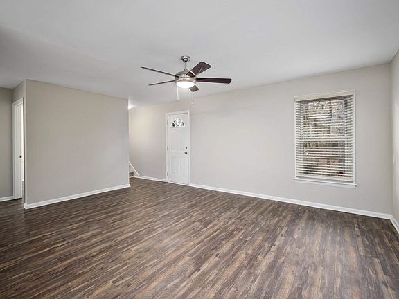 4th image of 100 Regent Pl #104-B