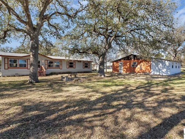 6892 Fm 2438, Kingsbury, TX 78638