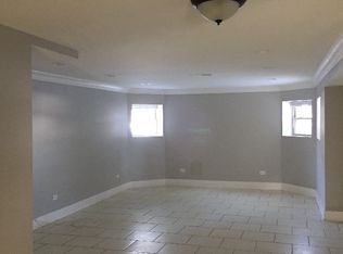 5811 W Melrose St, Chicago, IL 60634