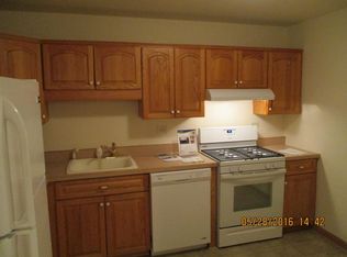 445 S Cleveland Ave #H1, Arlington Heights, IL 60005