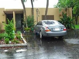1st image of 15898 Kilmarnock Dr