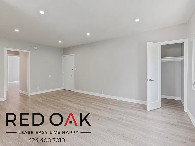 929 N Genesee Ave #6 — Photo 6