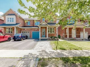 21 Iceland Poppy Trl, Brampton, ON L7A 0M9