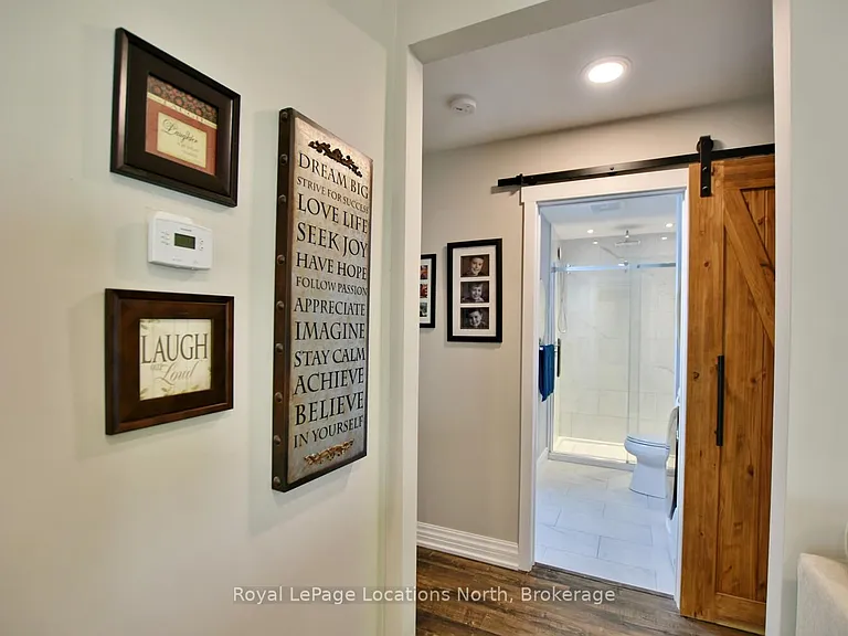590 Oxbow Cres — Photo 43