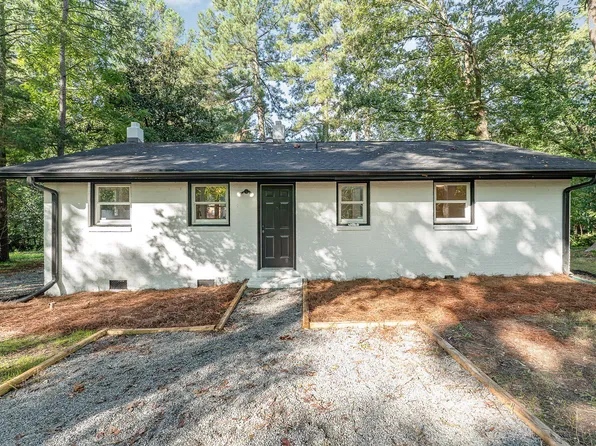 114 Glosson Cir, Carrboro, NC 27510