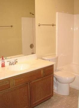 1st image of 3525 Dinsmore Castle Dr