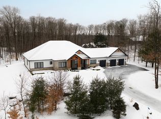 6 Royal Oak Cres, Huntsville, ON P1H 0A8