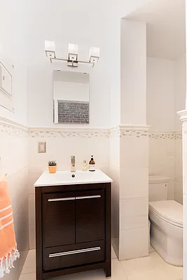 Sold by Compass | media 14