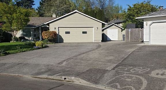 2nd image of 554 NE 25th Ct