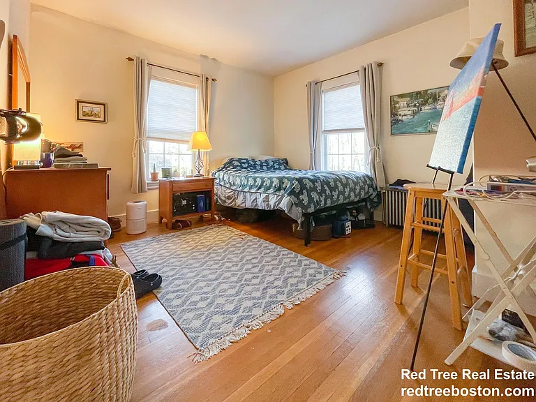 16 Foster St #1 — Photo 12