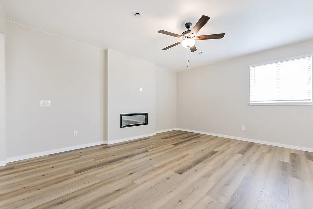 4 bed, 2.5 bath, 1851 sqft, $2,950 — Photo 4
