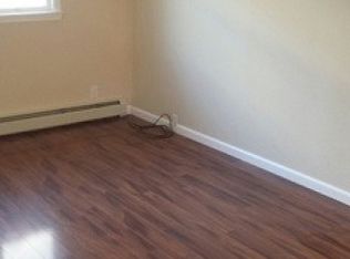 618 Ridge Rd, Lyndhurst, NJ 07071