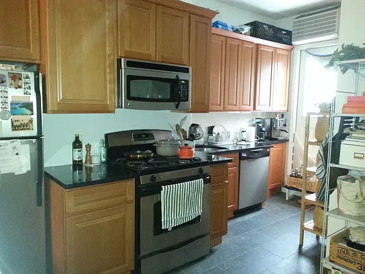 Rented by MCR Realty | media 14
