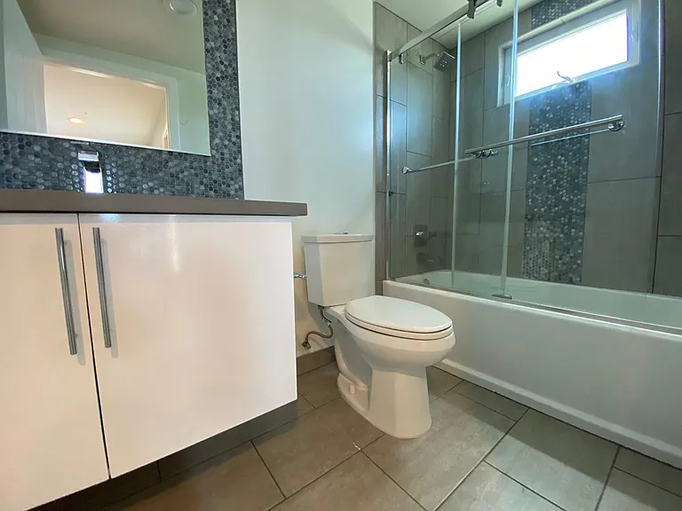 6413 Lexington Ave #1/2 — Photo 12