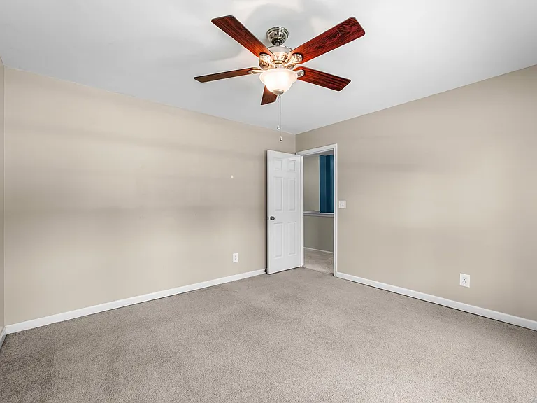 156 Old Beechtree Ln — Photo 31