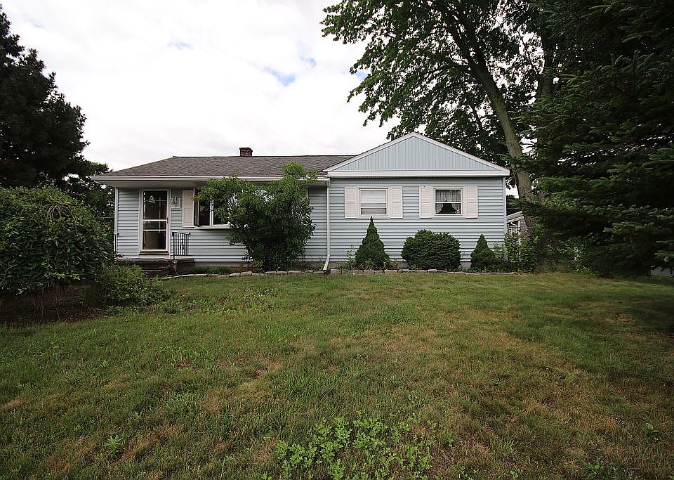 1st image of 6 Terri Ave