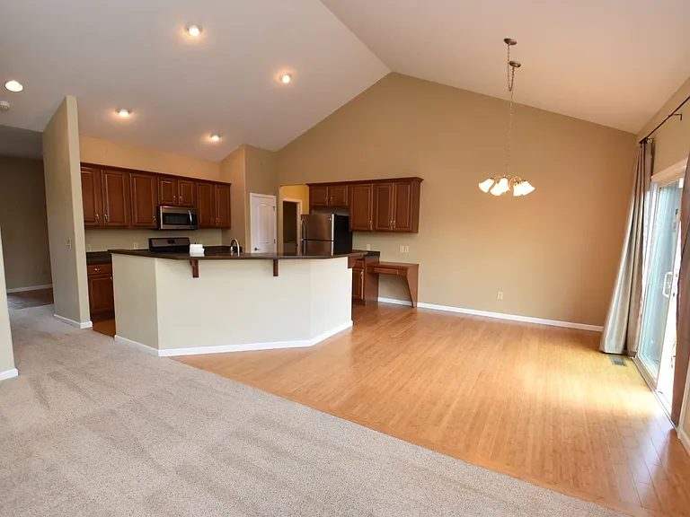 18416 Summer Wind Ln — Photo 9