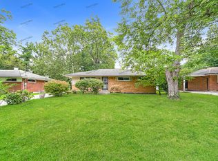 8670 Zodiac Dr, Cincinnati, OH 45231