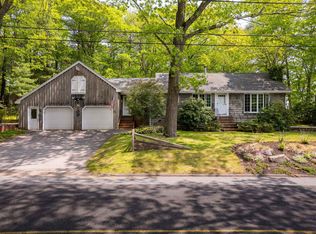 34 Captain Thomas Rd, Ogunquit, ME 03907