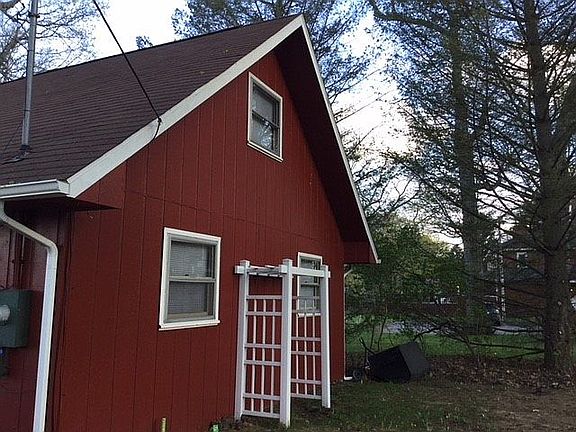 3rd image of 611 Clifford Lake Dr
