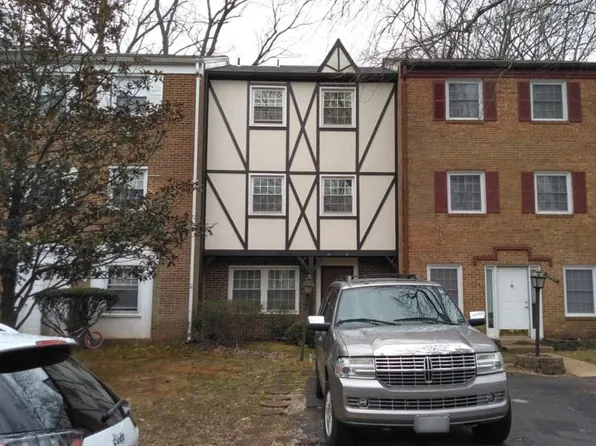 14833 Hoxton Sq, Centreville, VA 20120