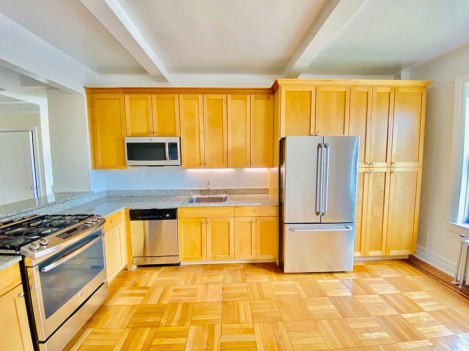 1st image of 115 E 92nd St #Af9