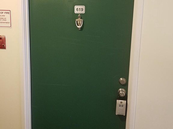 3rd image of 15619 Horseshoe Ln #619