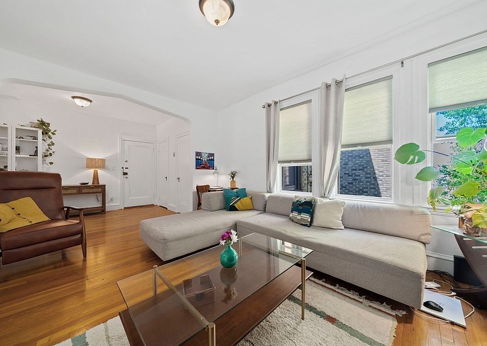 1st image of 1666 Commonwealth Ave APT 53