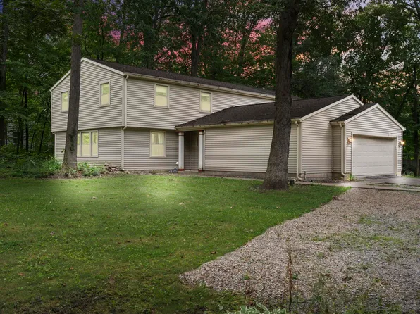 10303 Arbor Trl, Fort Wayne, IN 46804