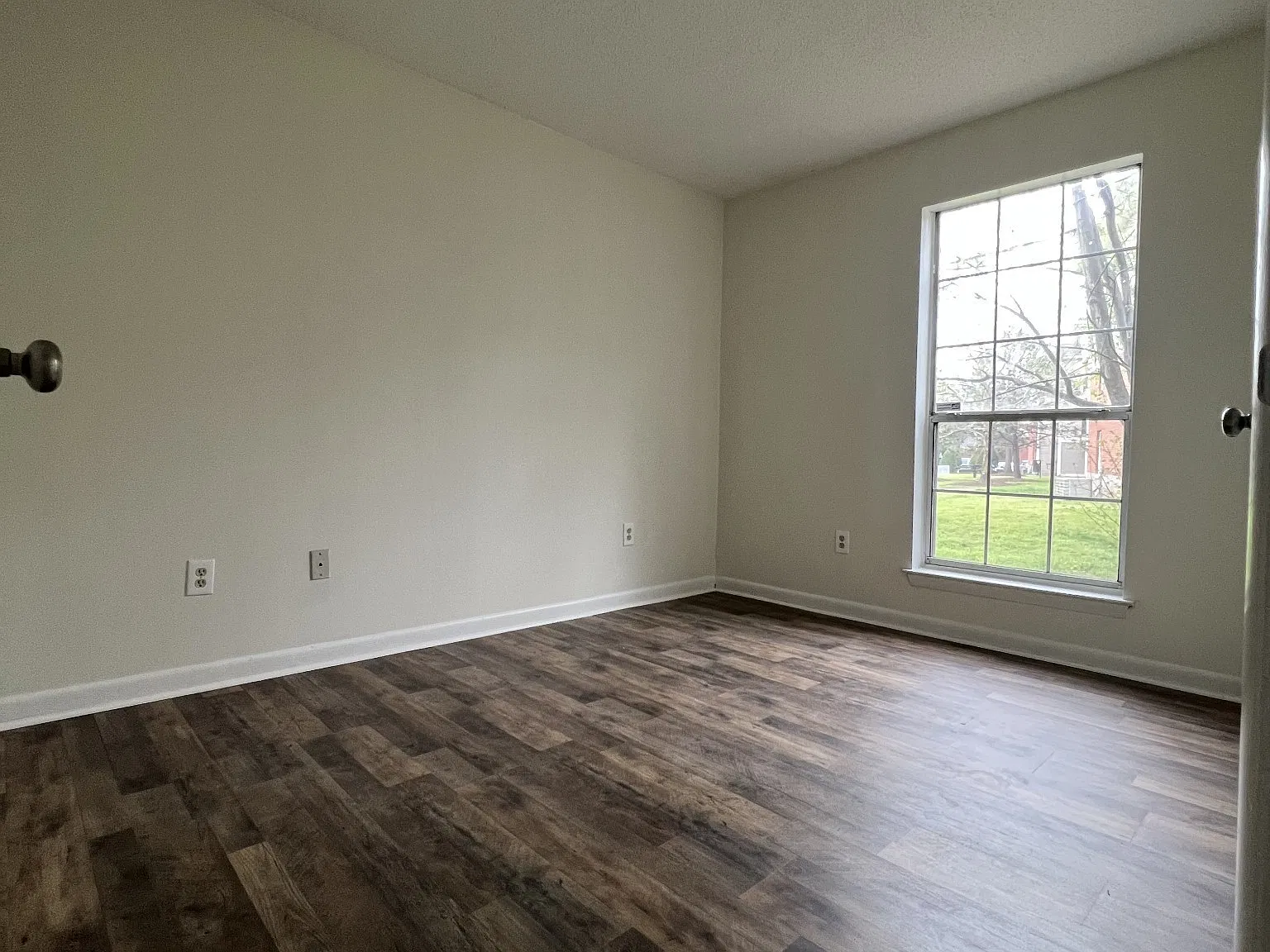 4 bed, 2.0 bath, 1120 sqft, $1,650 — Photo 4