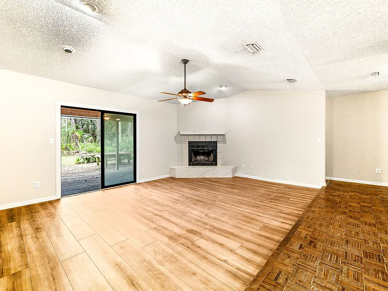 119 Palm Valley Woods Dr — Photo 11
