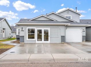 1026 E Hawaii Ave, Nampa, ID 83686
