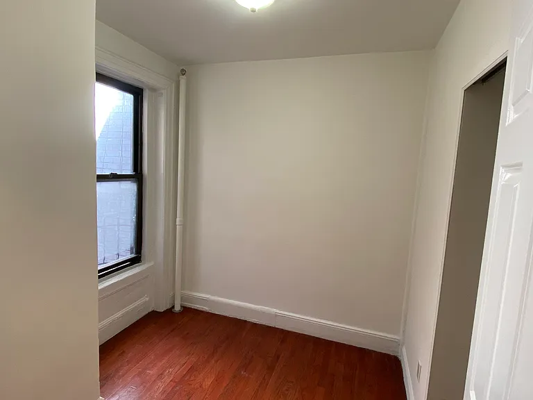 448 W 57th St #5D — Photo 8
