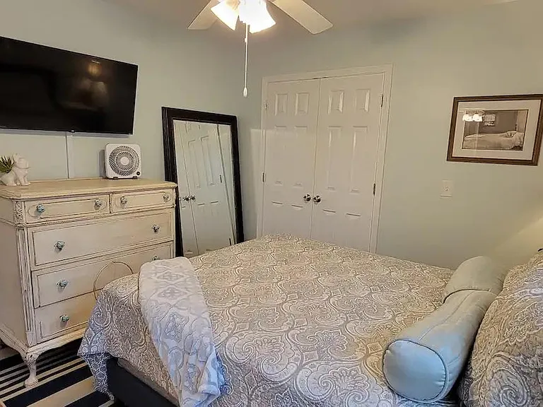 615 Keller St — Photo 10