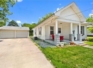 109 11th St, Charleston, IL