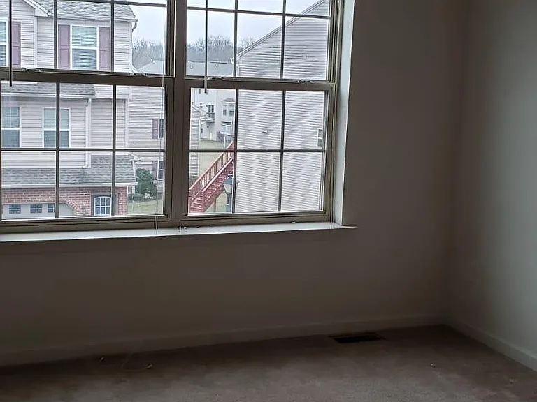 6428 Creekbend Dr — Photo 13