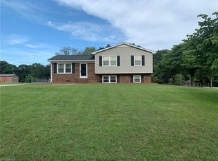 605 Wright Rd, Kernersville, NC 27284
