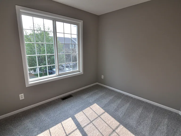 15511 Float Ln — Photo 15