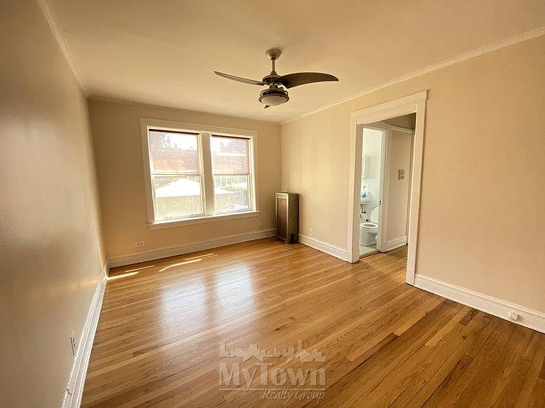 1st image of 2619 W Gunnison St #G1