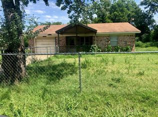 901 S Witte St, Poteau, OK 74953