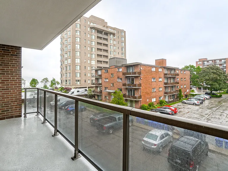 293 Upper Wentworth St — Photo 14