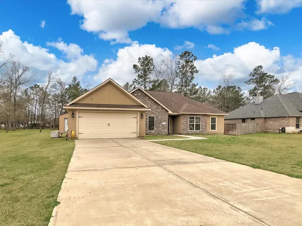 210 Road 662, Dayton, TX 77535