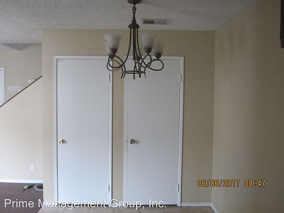 5th image of 3160 Vineland Ave APT 04