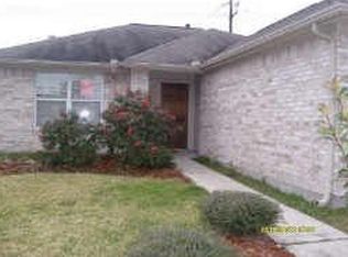 9023 Melody Park Ln, Houston, TX 77044