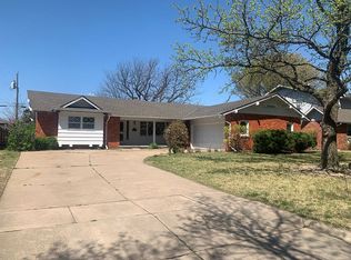 1411 N Stratford Ln, Wichita, KS 67206