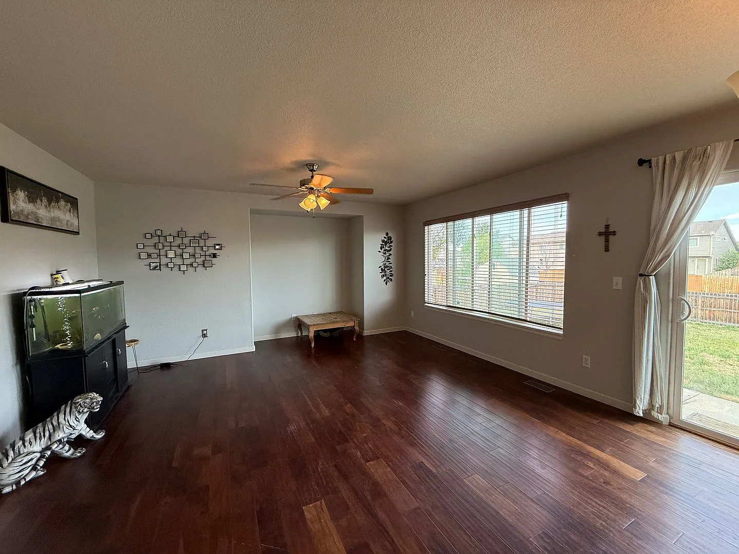 Beautiful Pet-Friendly Home Near All Three Military Bases — Photo 4