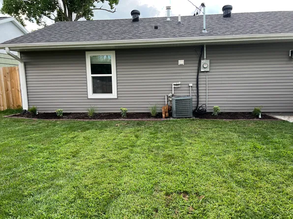 4424 Benton St NE, Cedar Rapids, IA 52402