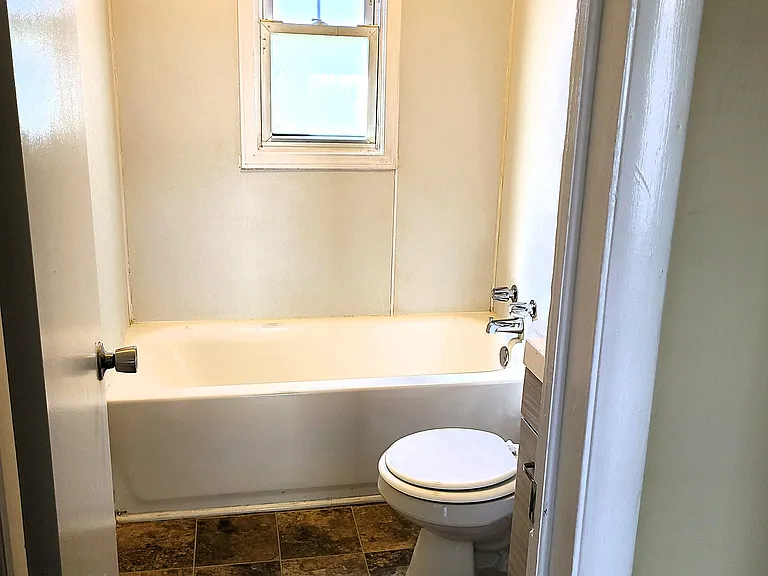 1317 Onyx St #2 — Photo 10