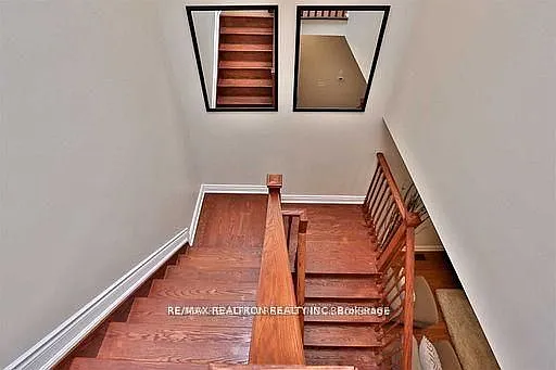 1339 Woodbine Ave #UPPER — Photo 14
