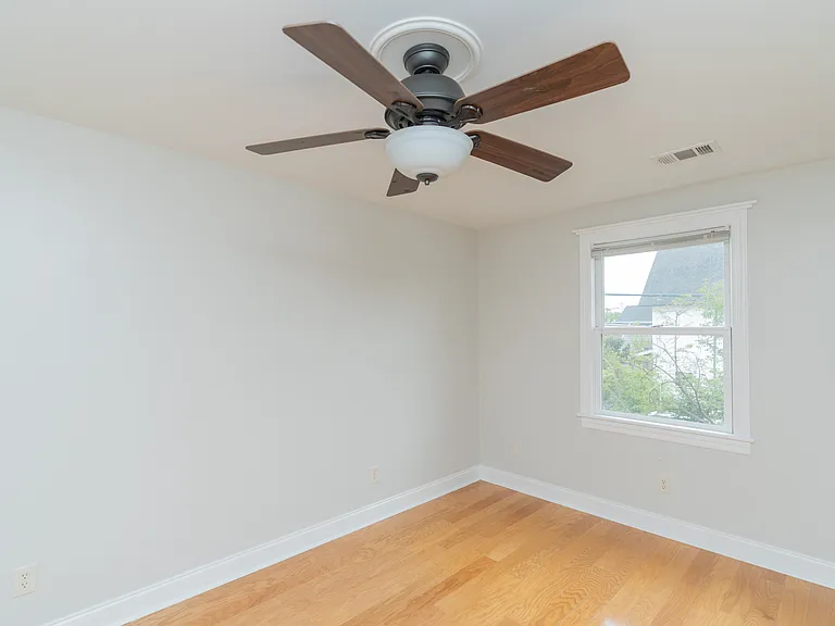 1511 Jefferson St #B — Photo 15